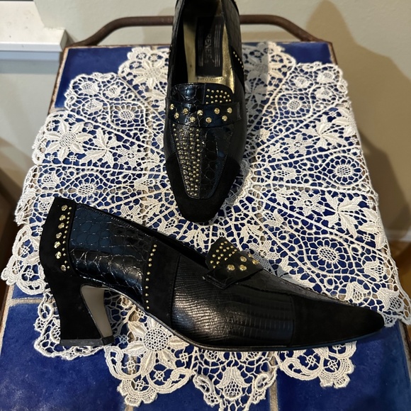 Black Mock Croc, Snake and Suede Court shoes by J. Renee, c1990 - Sz 8M - Picture 15 of 15